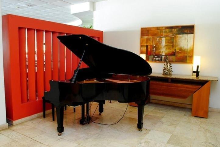 Gamma Plaza Ixtapa Hotel Икстапа Екстериор снимка